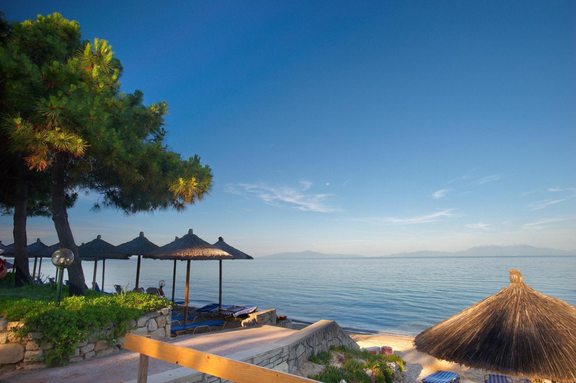 Portes Beach Hotel Nea Poteidaia Exterior foto