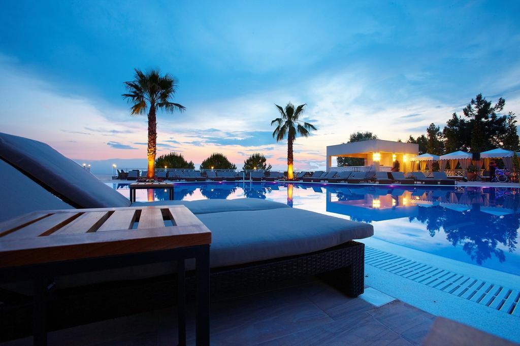 Portes Beach Hotel Nea Poteidaia Exterior foto